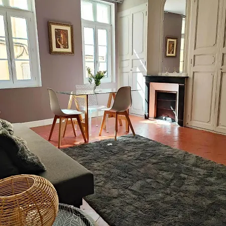 L D Yvette, Centre Historique Apartment