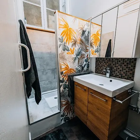 L D Yvette, Centre Historique Apartment